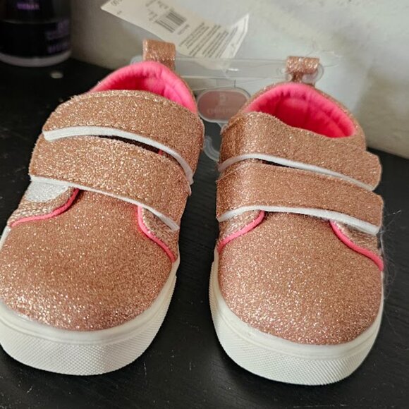 Sparkly Pink/Rose gold Gerber 5 toddler - Picture 2 of 3